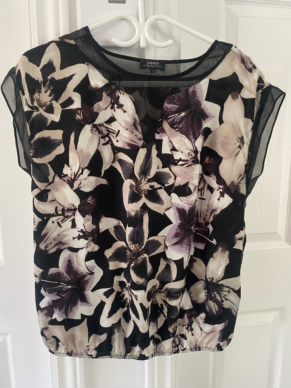 Dynamite Black Floral Sheer-Trim Blouse